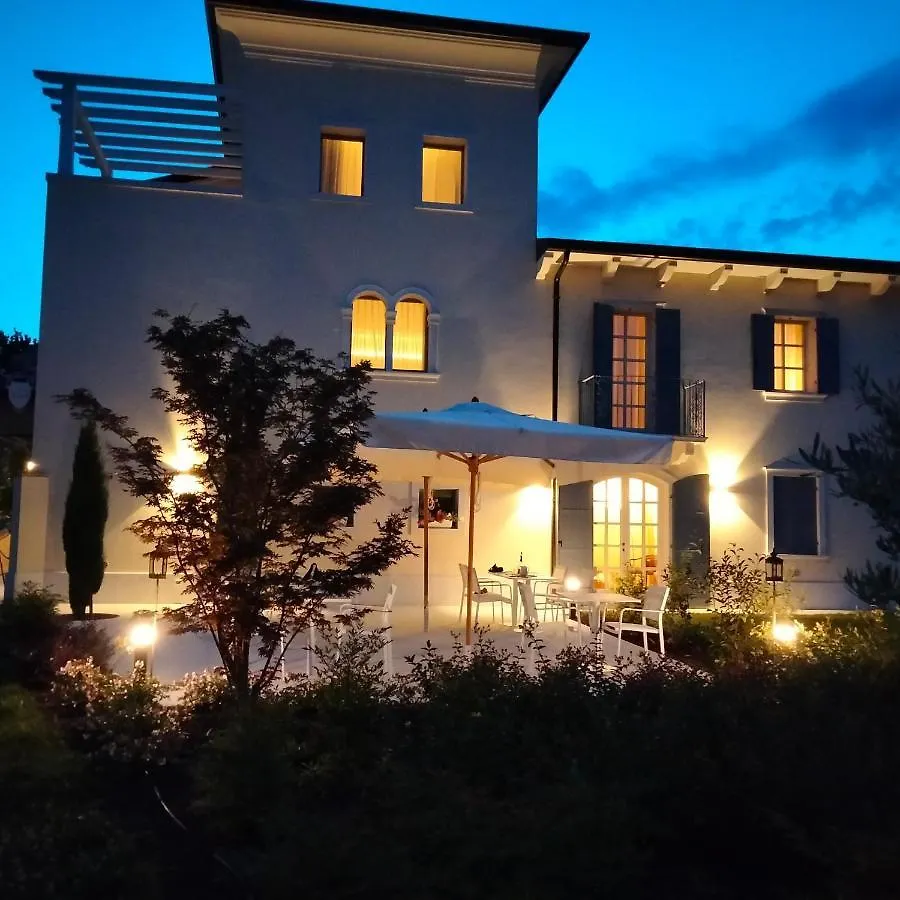 Relais Ca' Morenica Valeggio sul Mincio 0*,  Italia