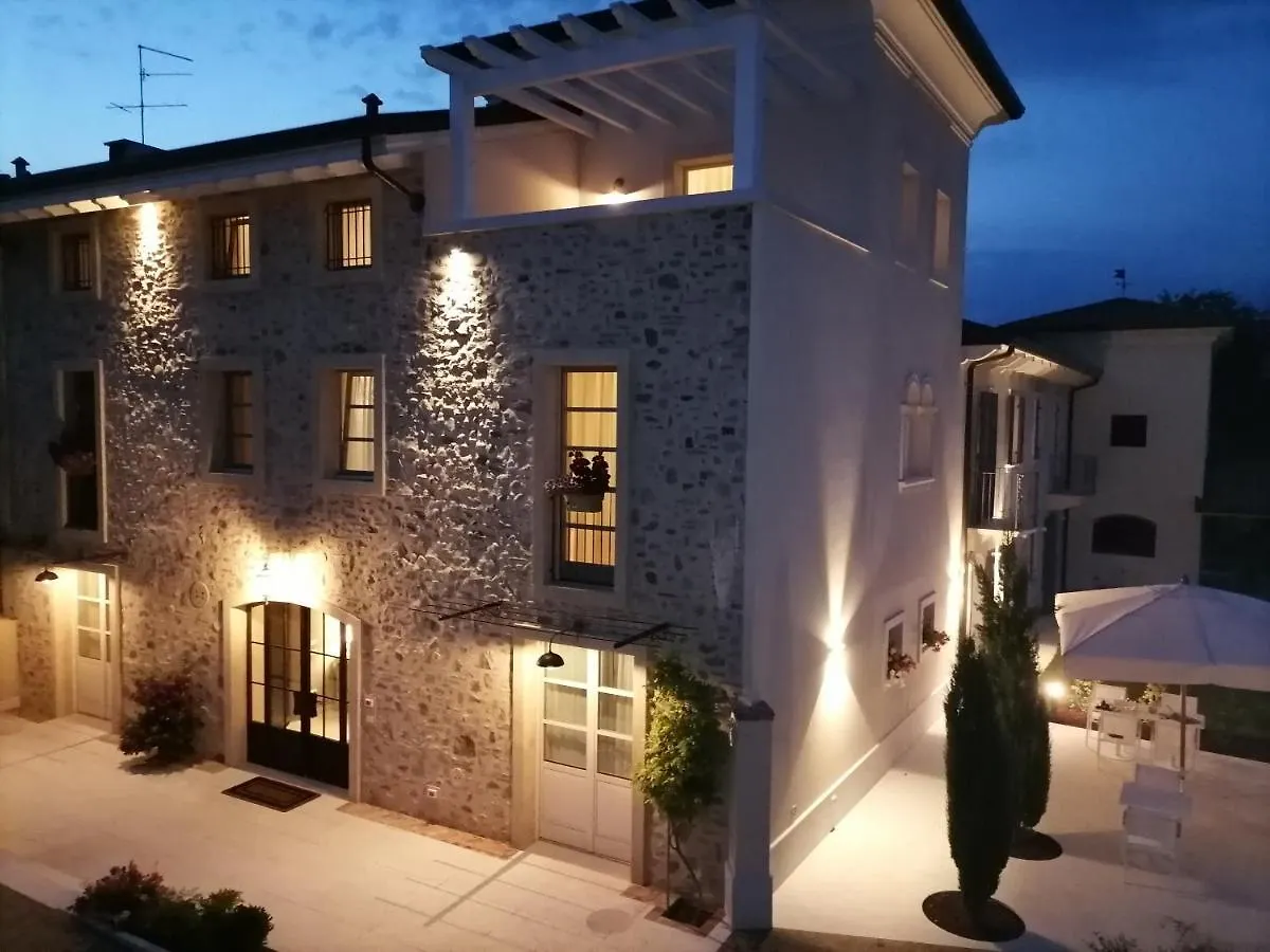Relais Ca' Morenica Valeggio sul Mincio 0*,  Italië