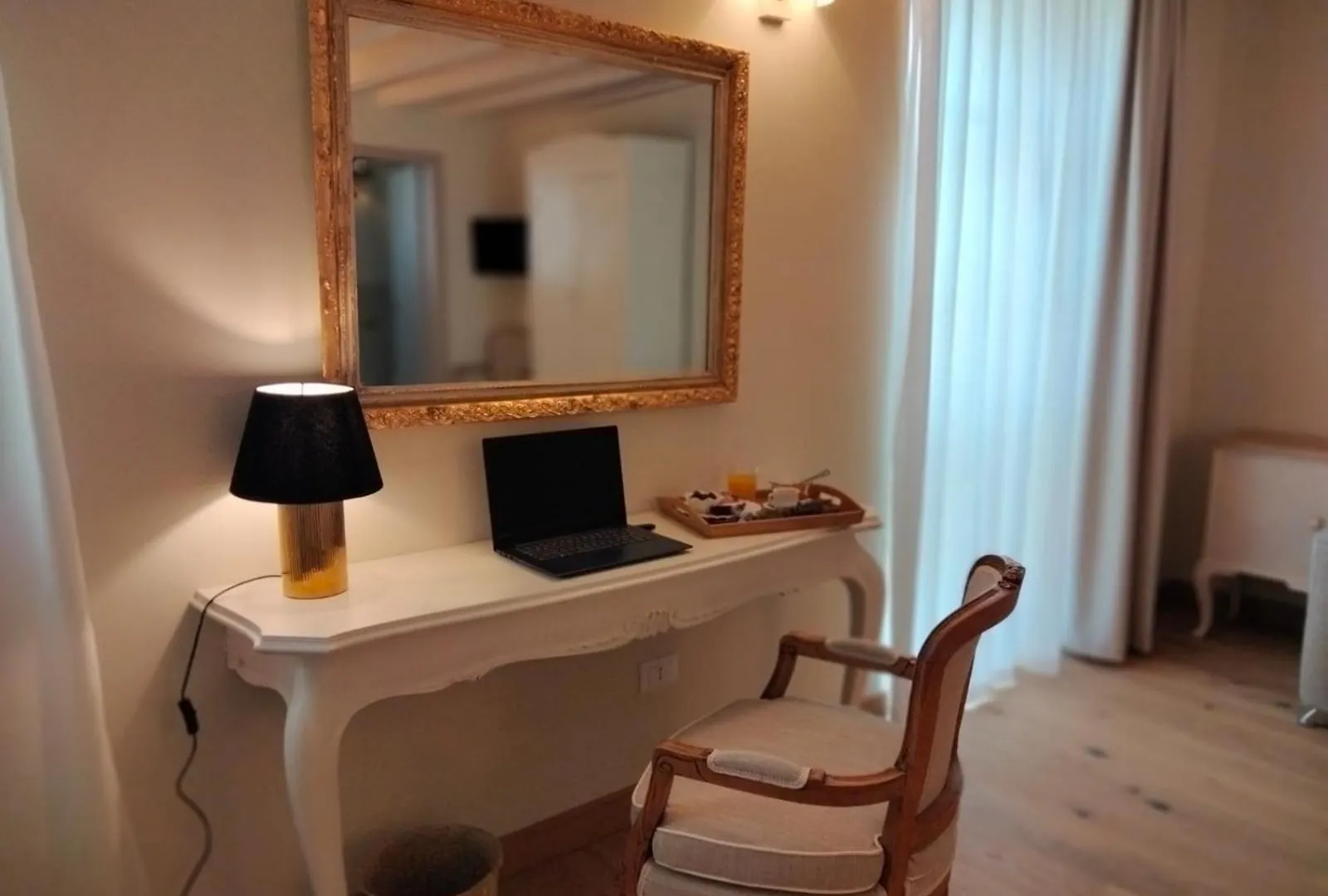 Relais Ca' Morenica Valeggio sul Mincio 0*,